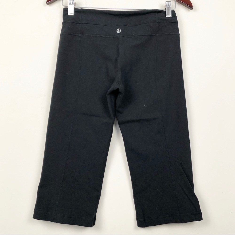 Lululemon Groove Crop in Black Size 6 Women's - Picture 5 of 6